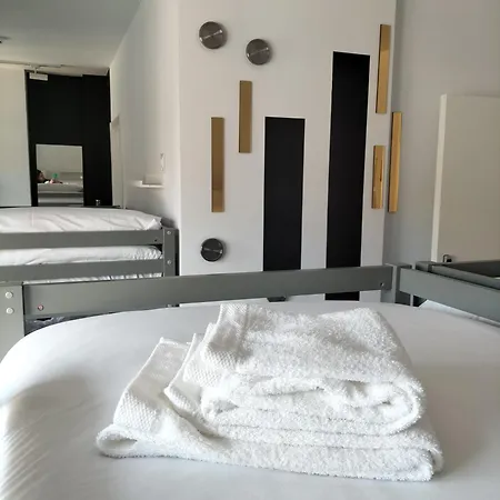 Hostel Alicante 4* 阿利坎特