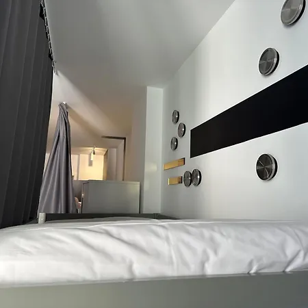 Hostel Alicante 酒店 4*
